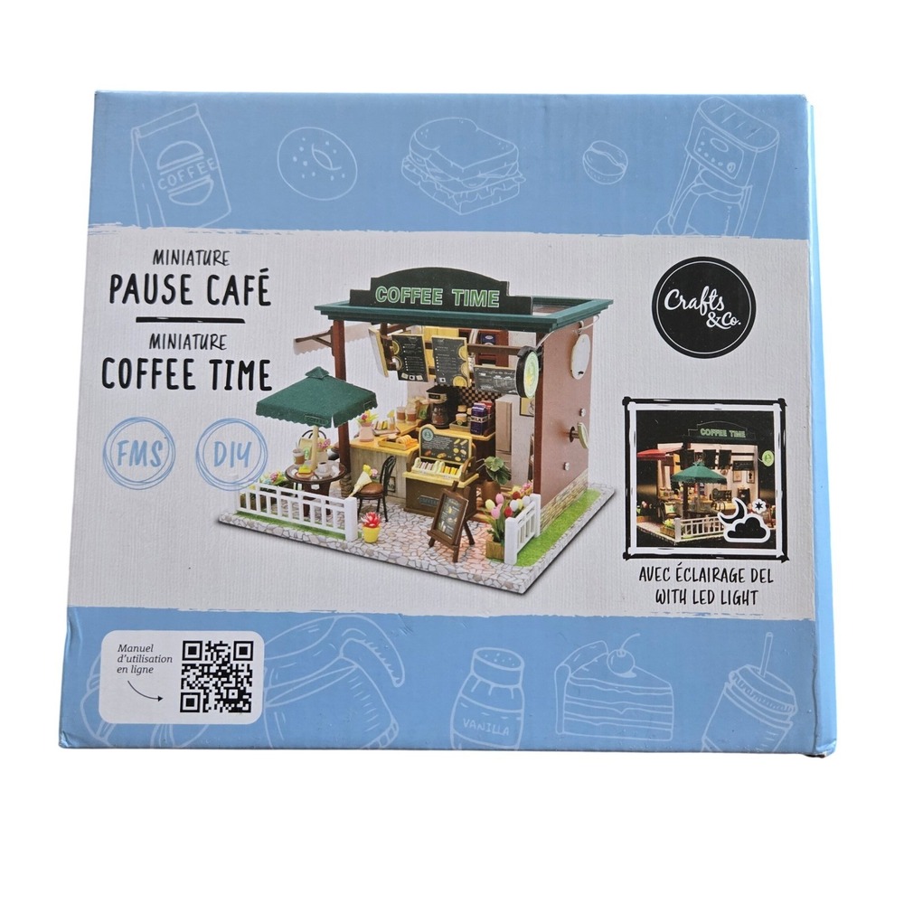 Crafts & Co Miniature Coffee Time DIY Dollhouse Kit OS Brown New LED Light Kit‎